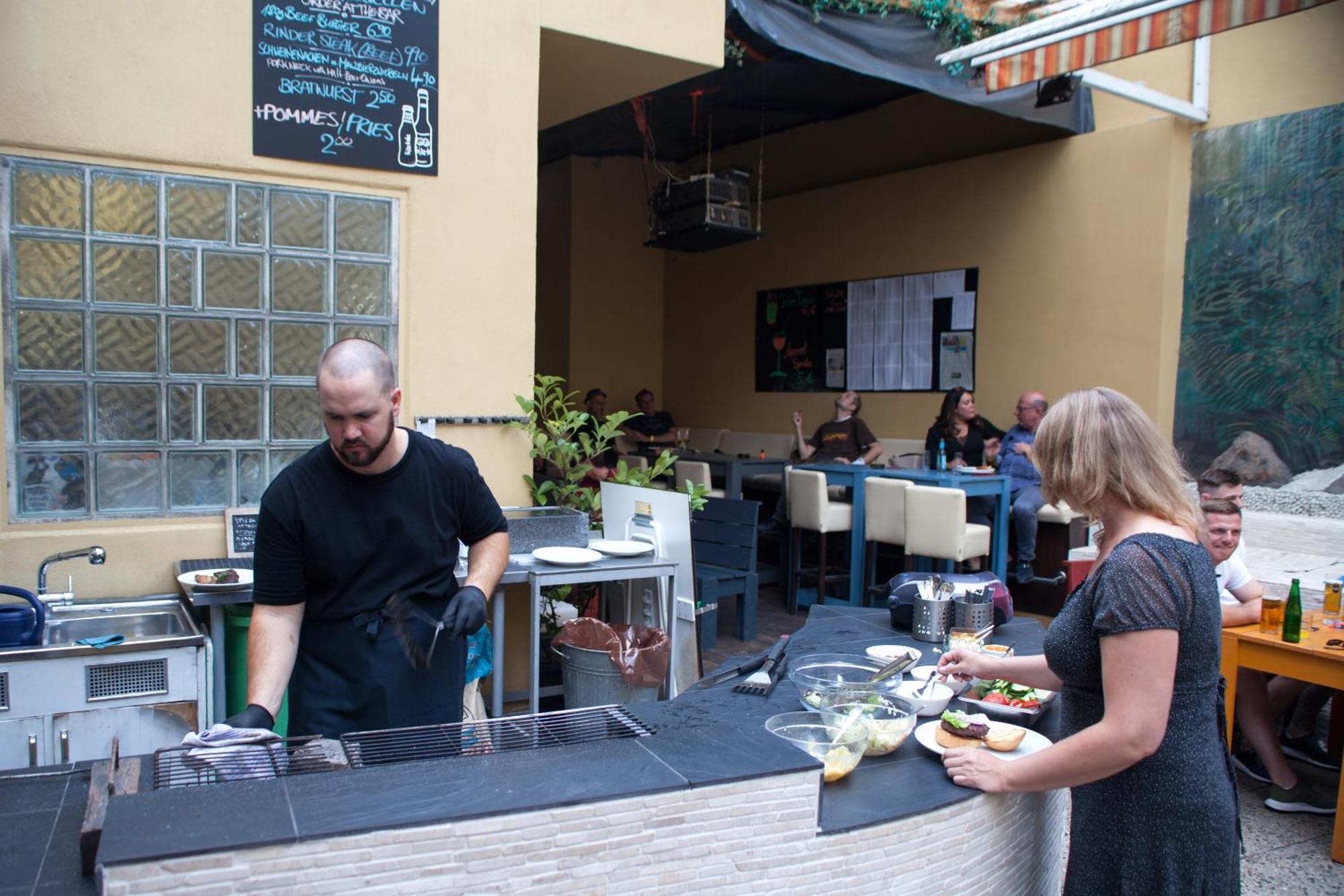 Station - Hostel For Backpackers Кьолн Екстериор снимка